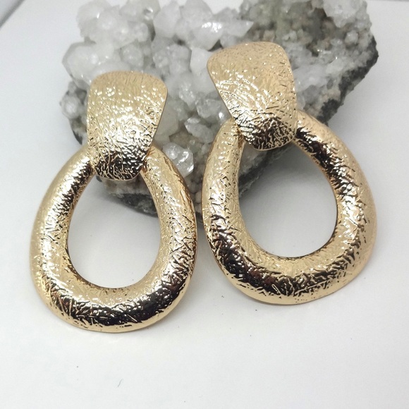 NEW Zara Gold Textured Hoop Earrings - Picture 4 of 4